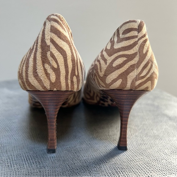 Warren Edwards ~Hand Made in Italy Zebra Animal Print Suede Heels in size 8.5 - Picture 6 of 15